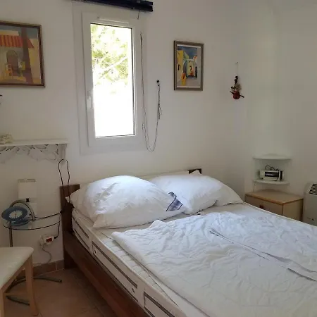 Villa Ce 11 / Pavillon Avec 3 Chambres Et Veranda