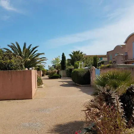 Ce 11 / Pavillon Avec 3 Chambres Et Veranda Gruissan